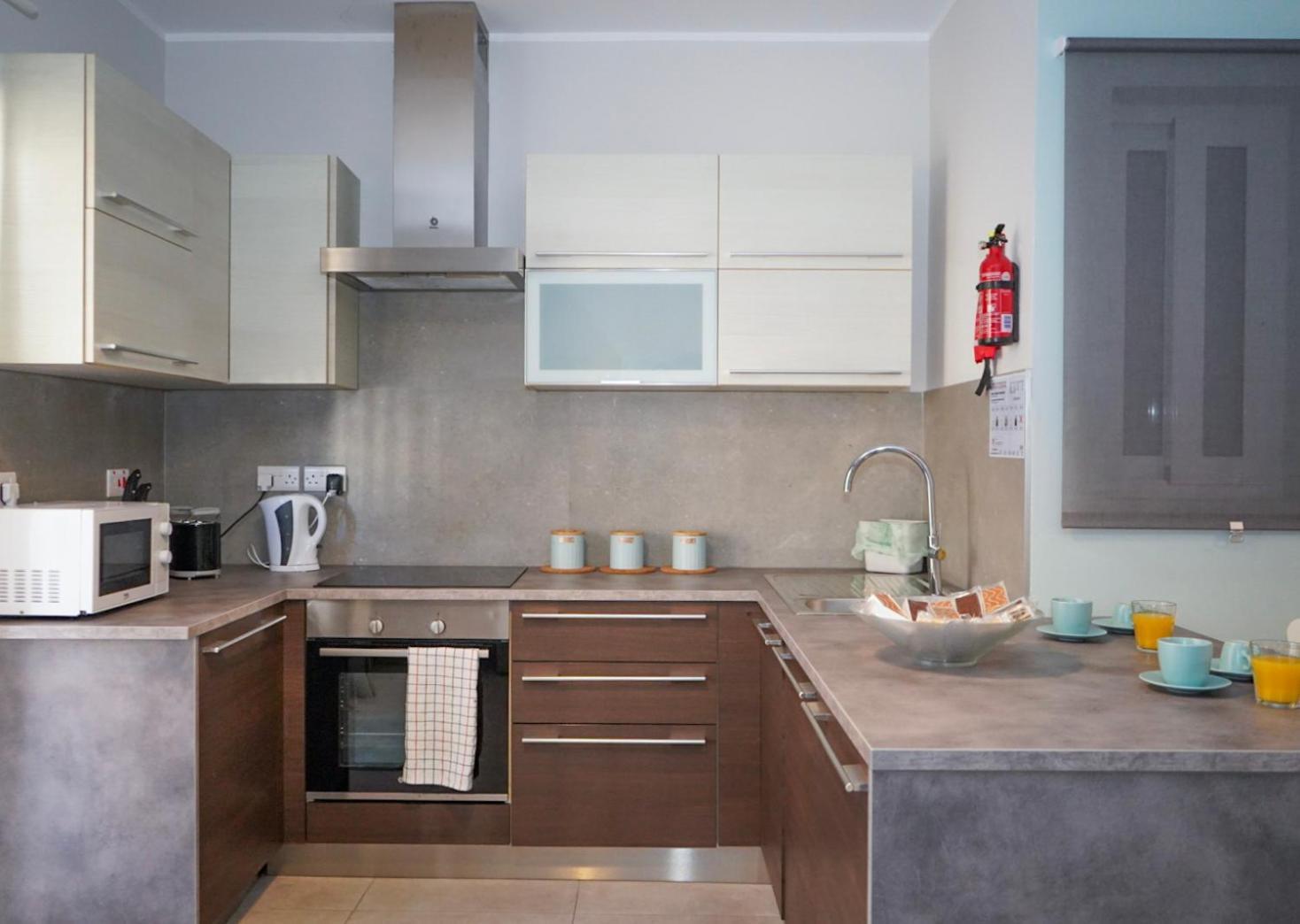 Comfort And Convenience Flat 4 Dad'S Court St. Paul's Bay Esterno foto